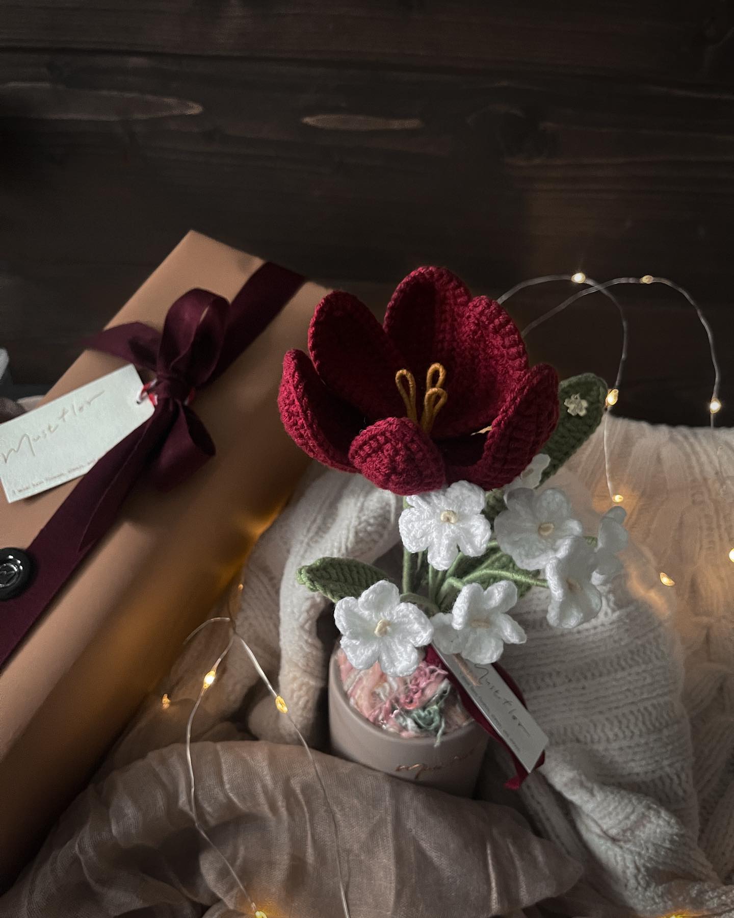 鬱金香與勿忘我盆花 - 勃根地酒紅 Tulip & Forget me not - Burgundy