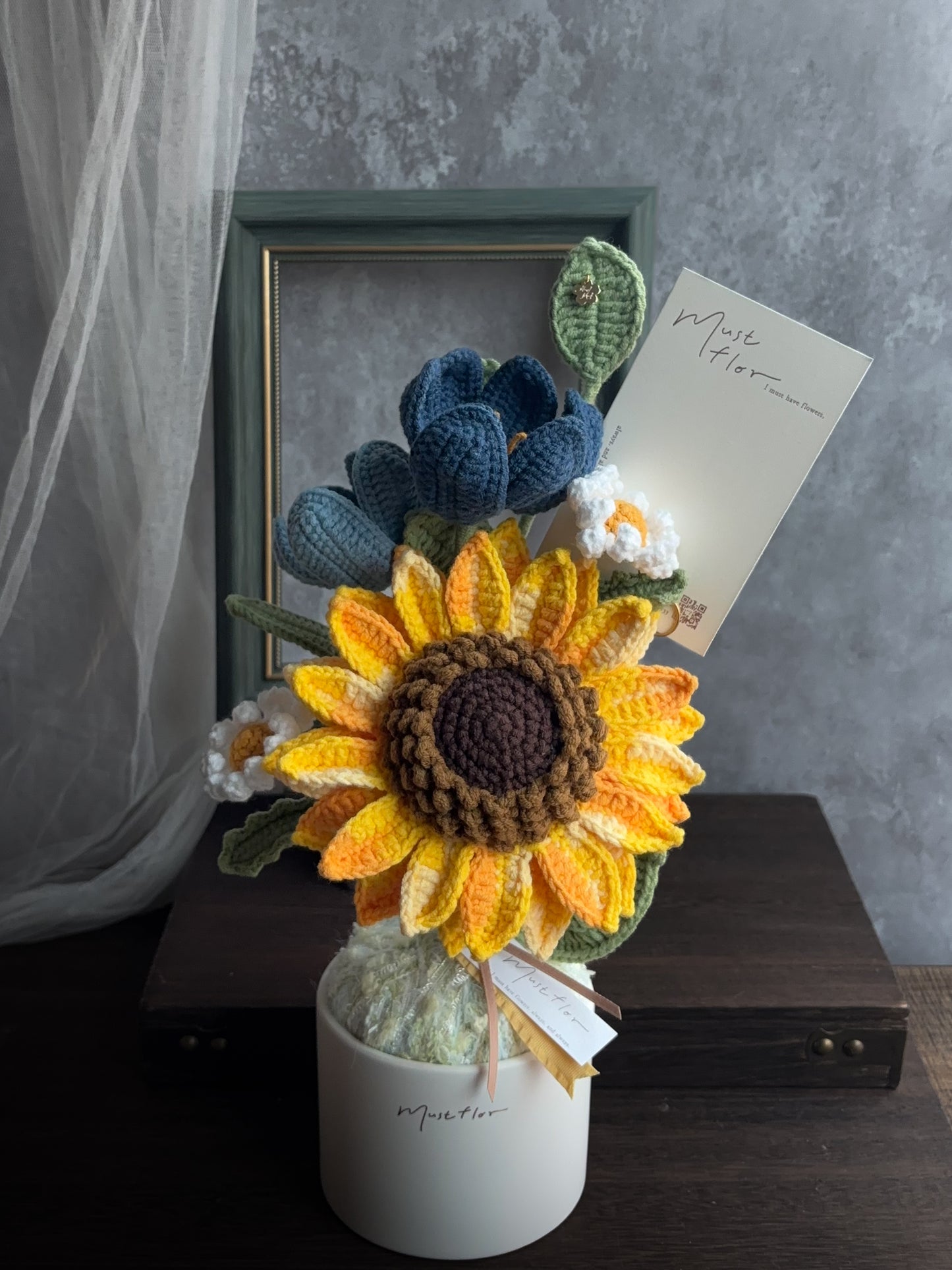 Mustflor繁花禮盒-花間暖光 Sunflowers, Tulips &amp; Daisy