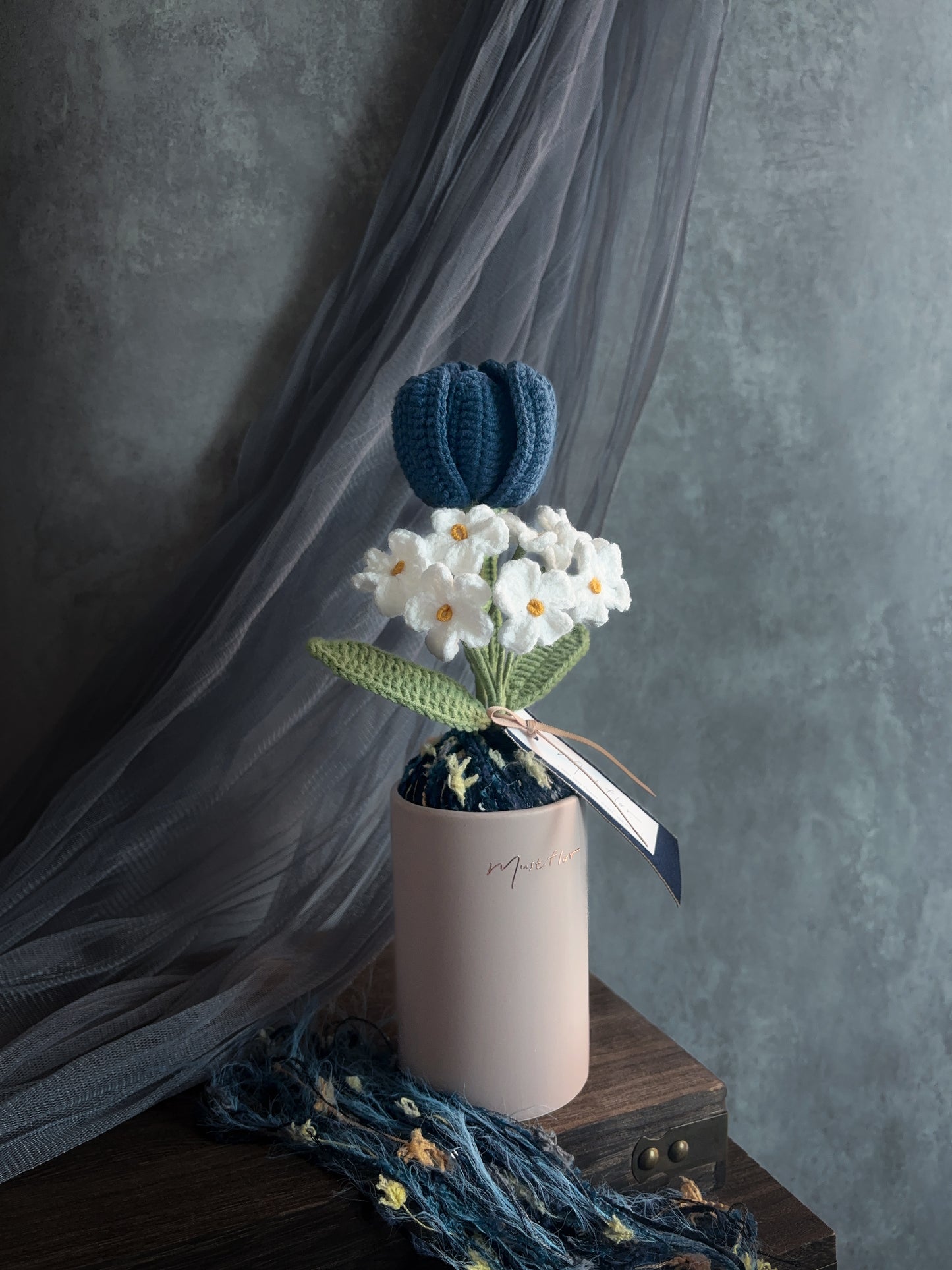鬱金香與勿忘我盆花 - 普魯士藍  Tulip & Forget me not - Prussian Blue