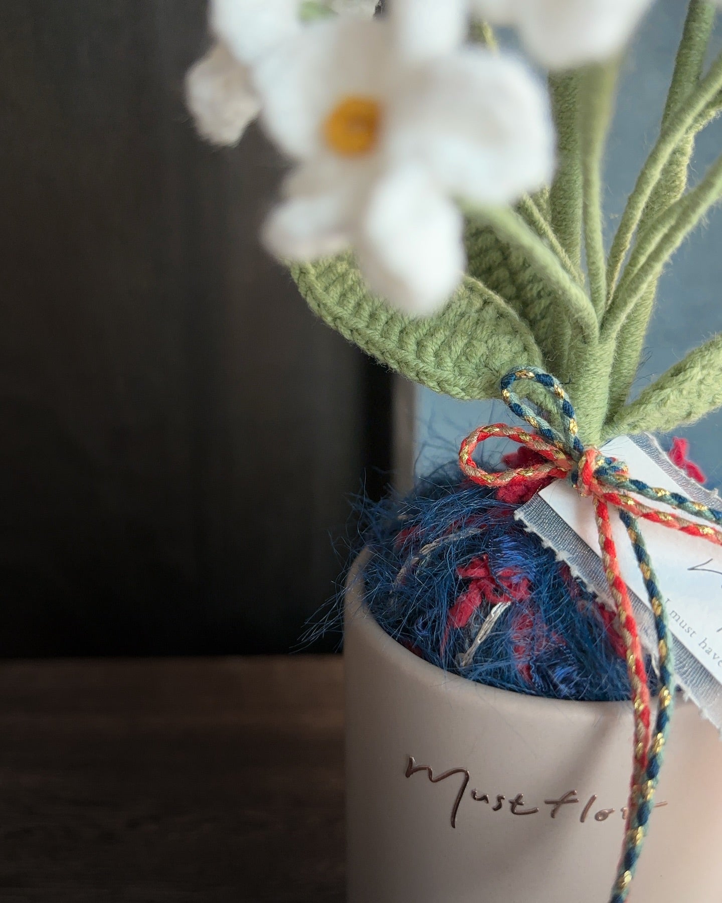 蝴蝶雙色鬱金香與勿忘我盆花 Butter fly, Tulip & Forget me not