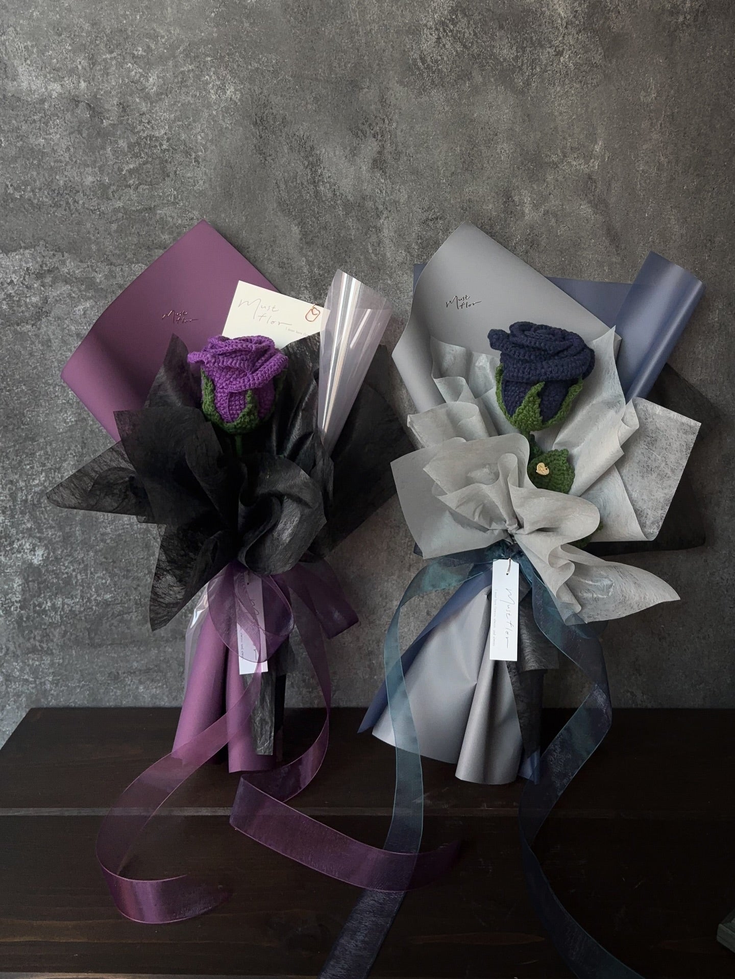 單朵玫瑰小花束- 夜暮紫｜Midnight Plum